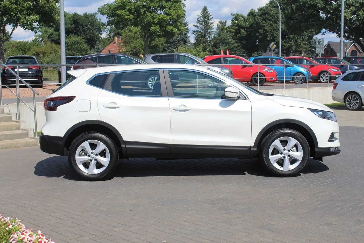 Nissan Qashqai 1.3 DIG-T...  Image 3