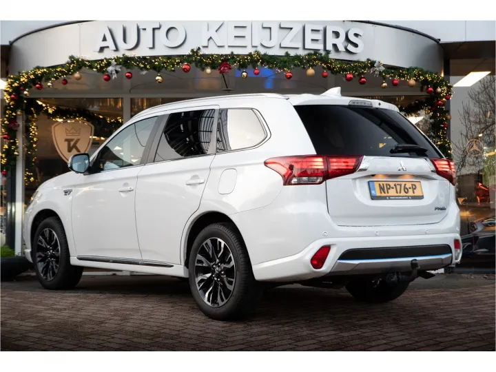 Mitsubishi Outlander 2.0 PHEV Instyle Plus  Image 4