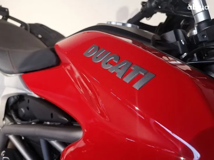 Ducati Hyperstrada Image 7