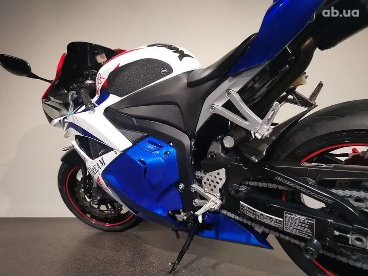 Honda CBR Image 4